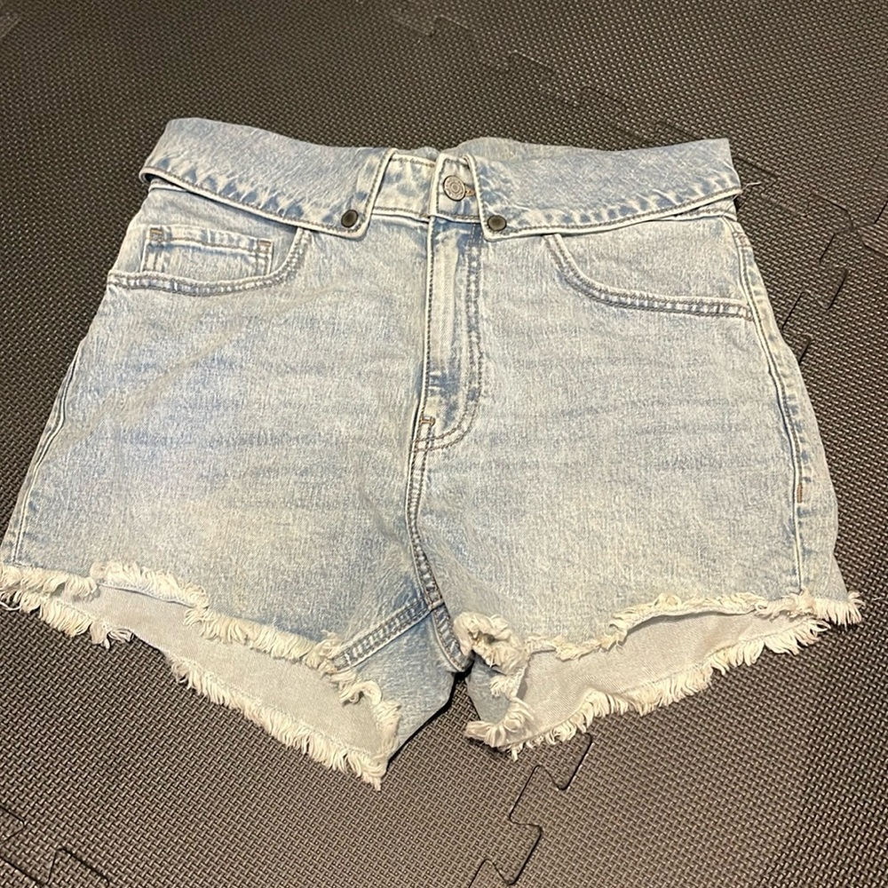buckle jean shorts